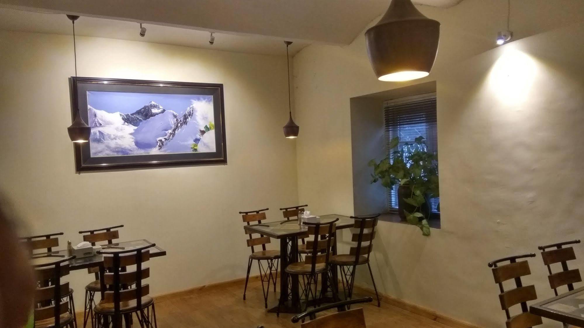 Hotel Heranya Katmandu Zewnętrze zdjęcie